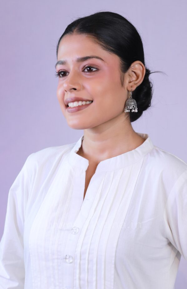 Women’s White Straight Kurta with Palazzo Set img9- kitvana